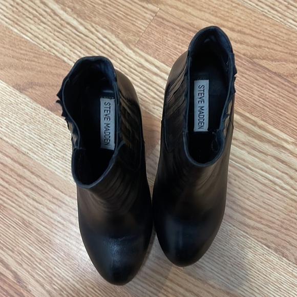 Steven Madden boots - Picture 3 of 5